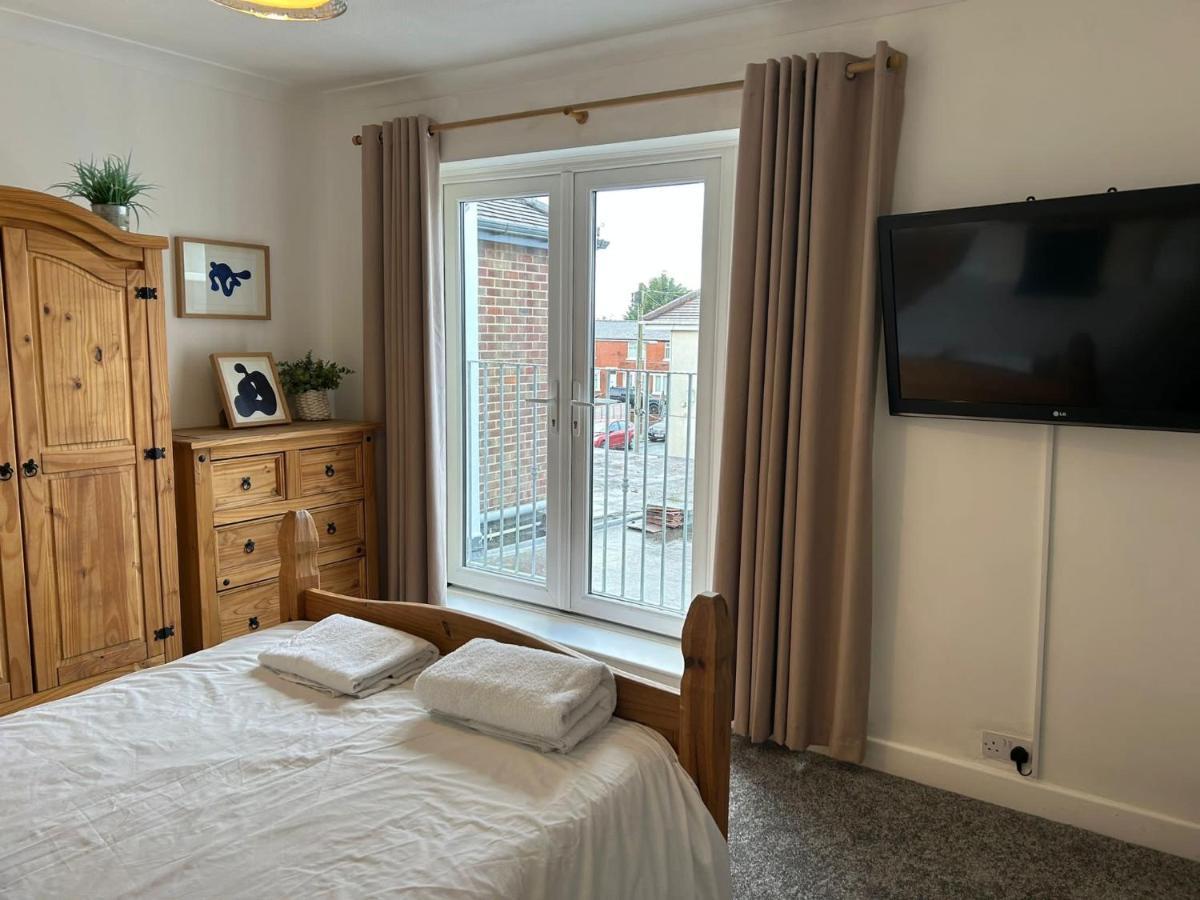 Light And Spacious Highcross Apartment Poulton-le-Fylde Zewnętrze zdjęcie